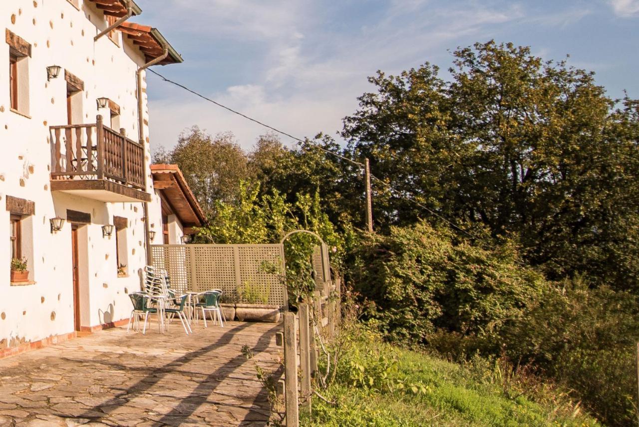 Casa Rural Madariaga Hotel Artea Buitenkant foto